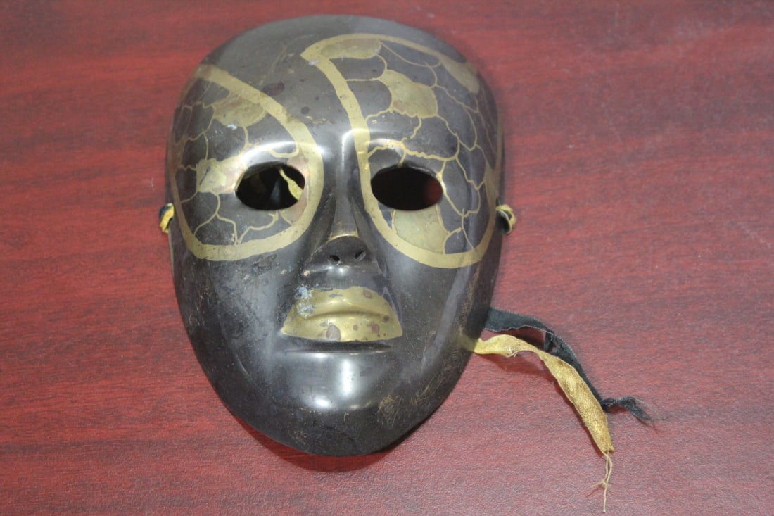 A Metal Mask - 2