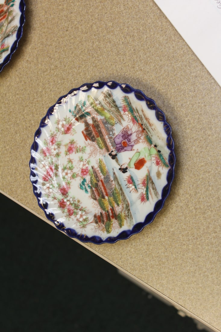 Lot of 2 Kutani Bread Plates - 2