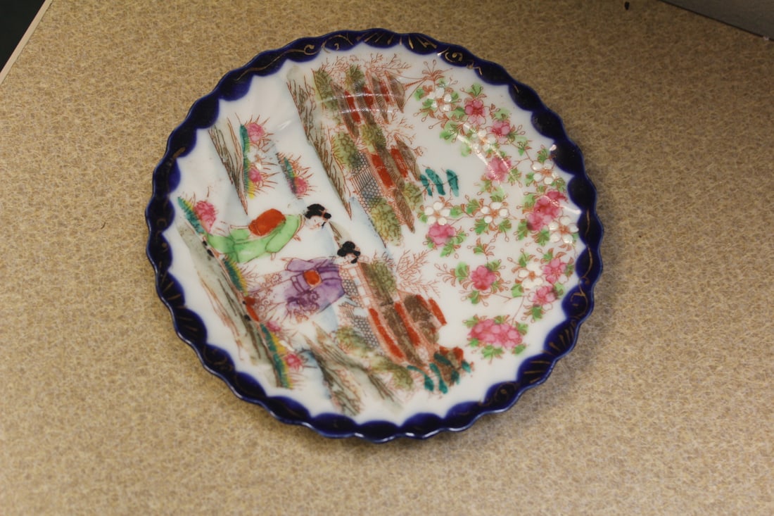 Lot of 2 Kutani Bread Plates - 3