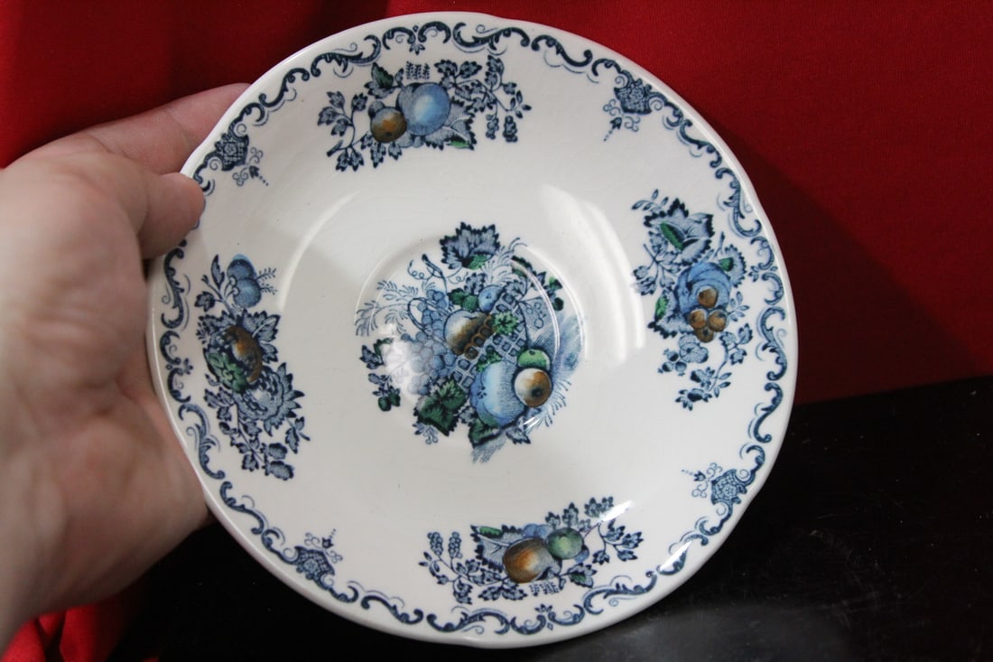 A Mason Fruit Basket Cup and Saucer - 5