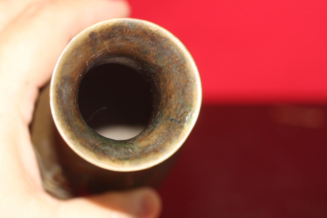 A Chinese Bronze Vase - 6