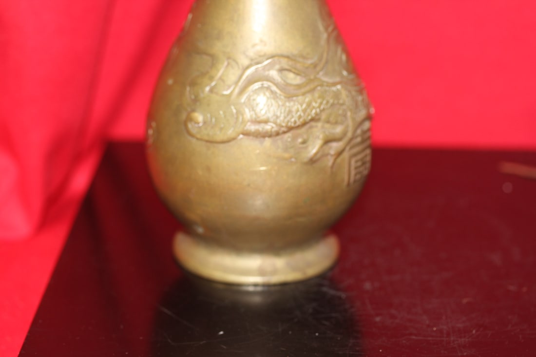 A Chinese Bronze Vase - 4