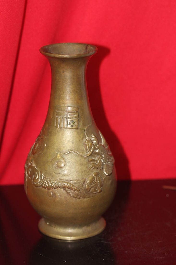 A Chinese Bronze Vase - 7