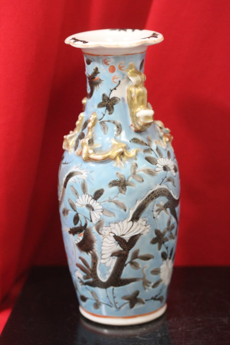 An Antique Chinese Vase - 4