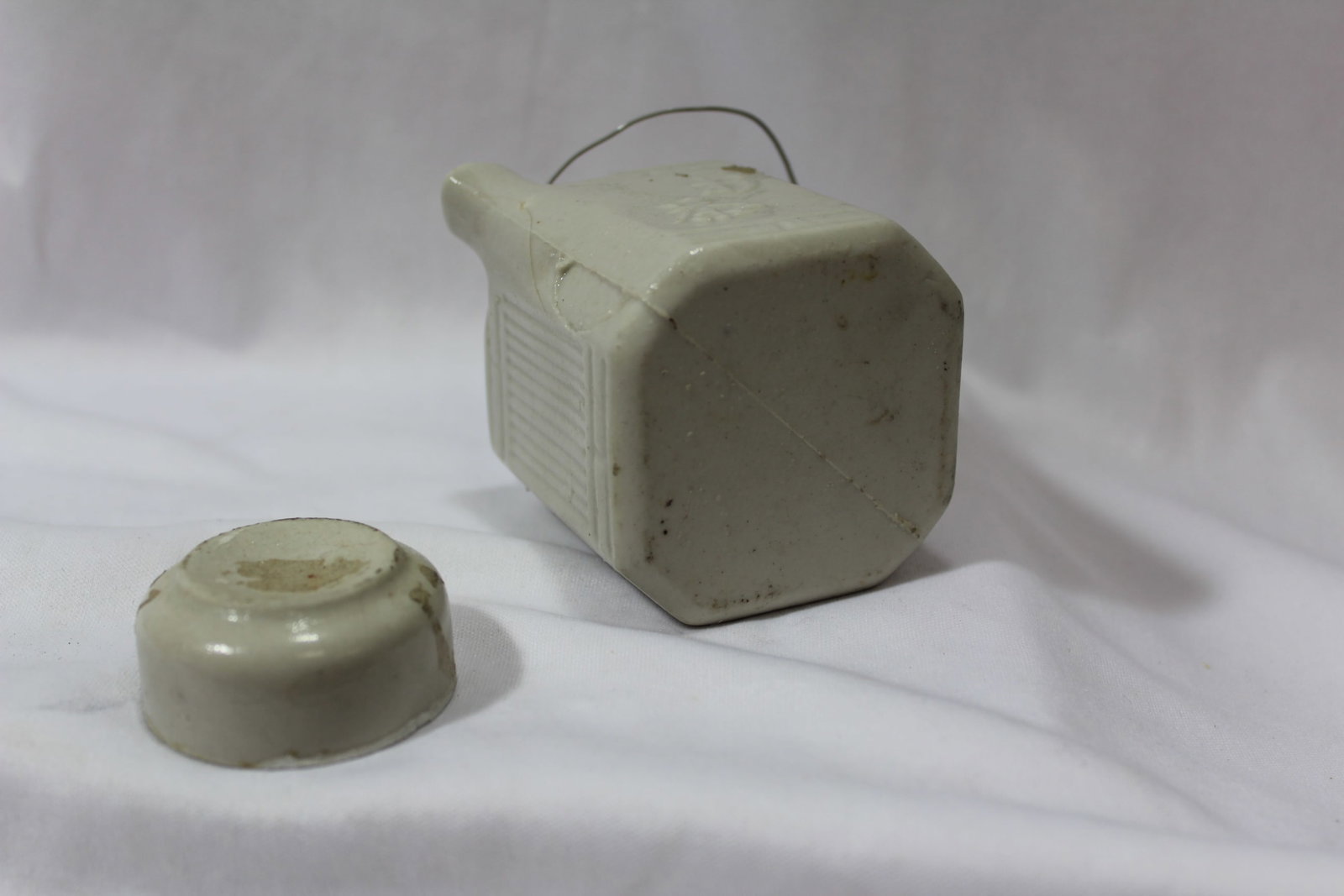 A Ceramic Chinese Teapot - 7