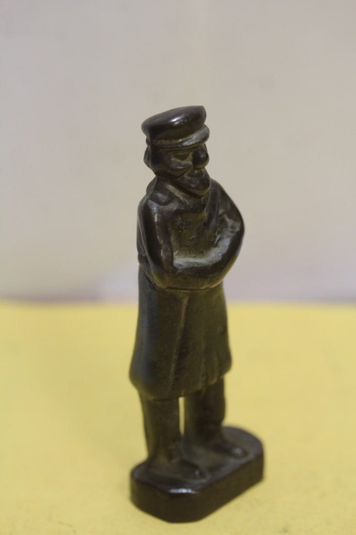 A Vintage/Antique Small Bronze Man Figure - 4