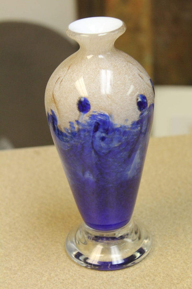 Signed Pascal Art Glass Vase - 3