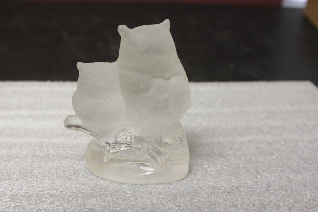 Frost Glass Owl Statue - 2