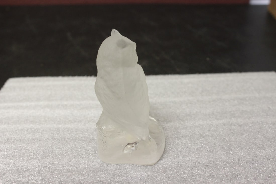 Frost Glass Owl Statue - 3