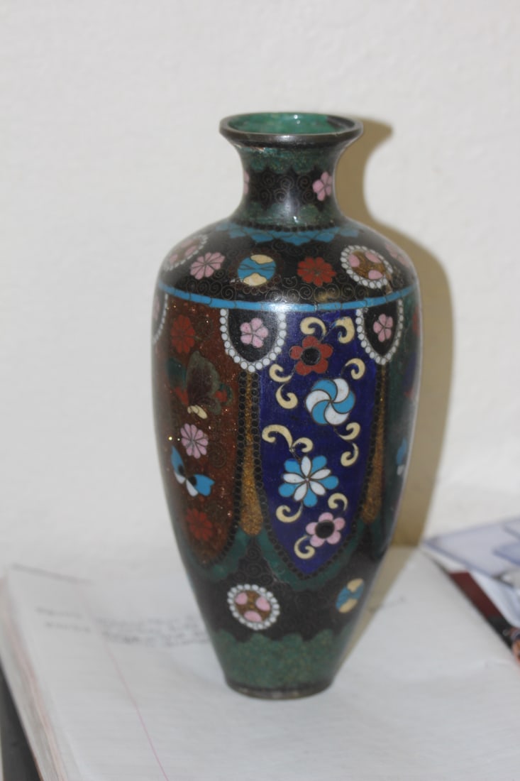 Antique Japanese Cloisonne Vase - 7