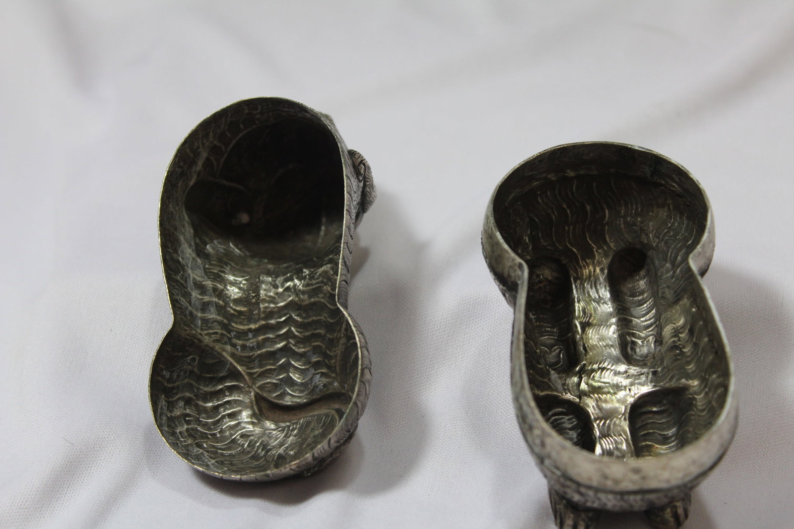 A Coin Silver Ram or Dog Box - 7