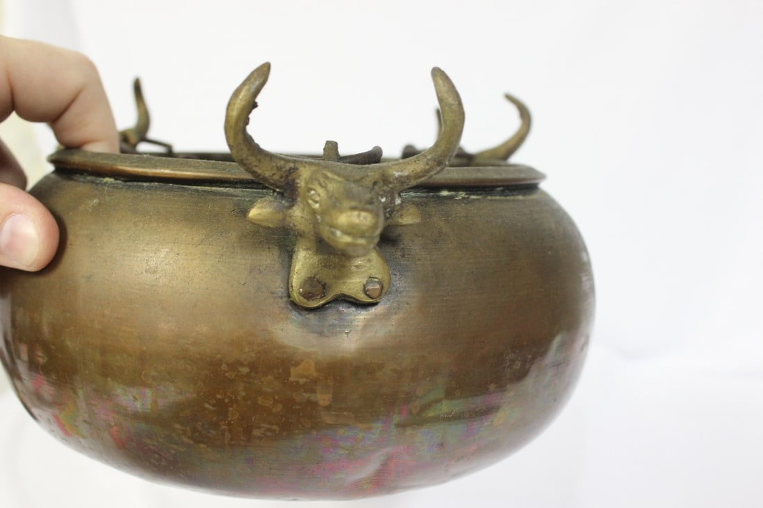 A Vintage Copper Basin With Chain - 7