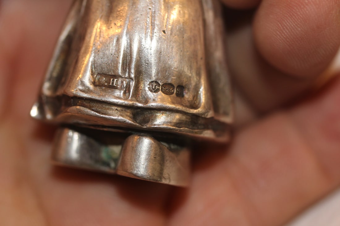 Single Sterling Silver Figeral Shaker - 3