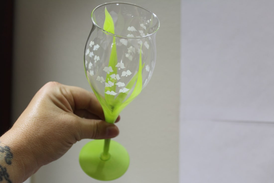 A Gloria Vanderbilt Goblet - 4