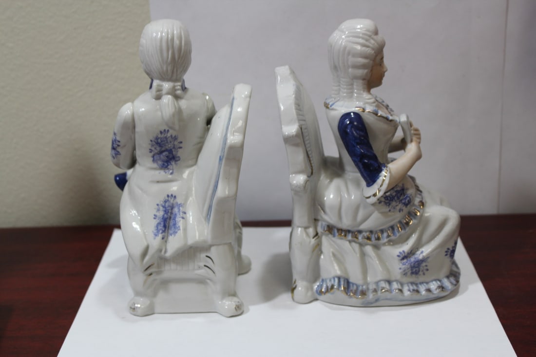 A Ceramic George and Martha Washington Figure - 5