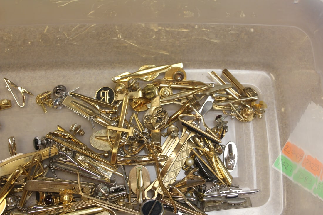 Lot of Tie Tags, Pins, Clips etc - 3