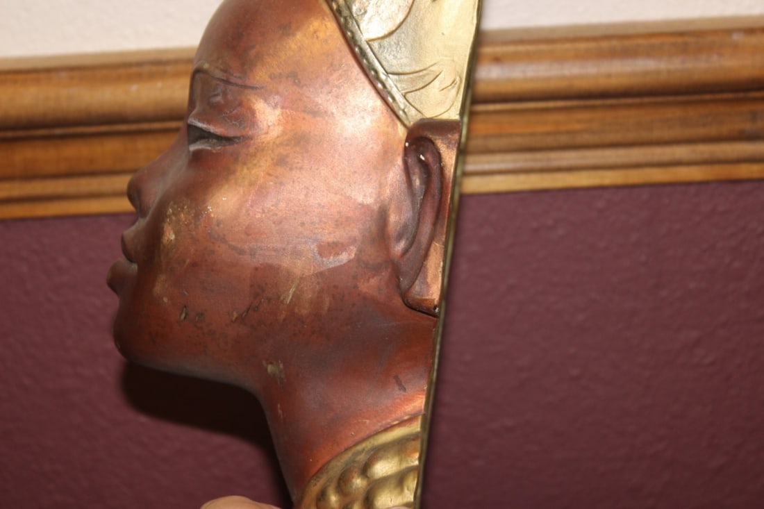 A Decorative Wall Hanger - 6