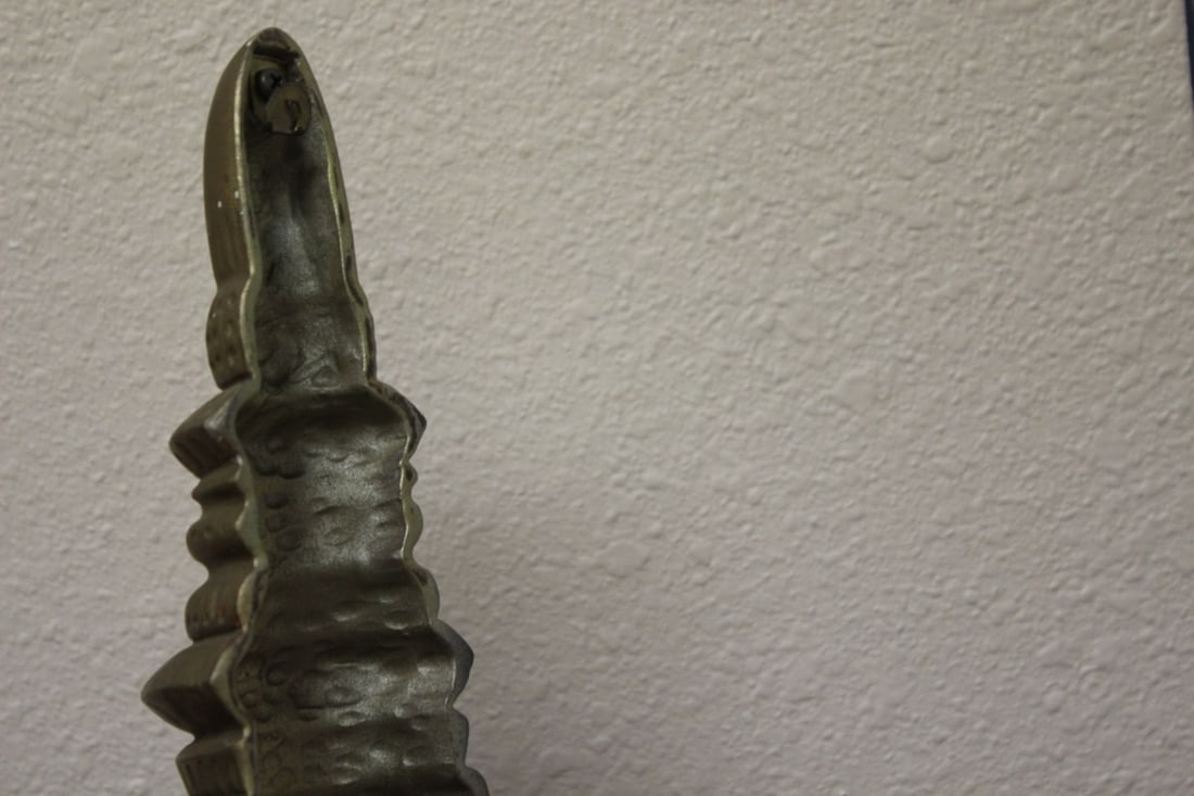 A Decorative Wall Hanger - 8