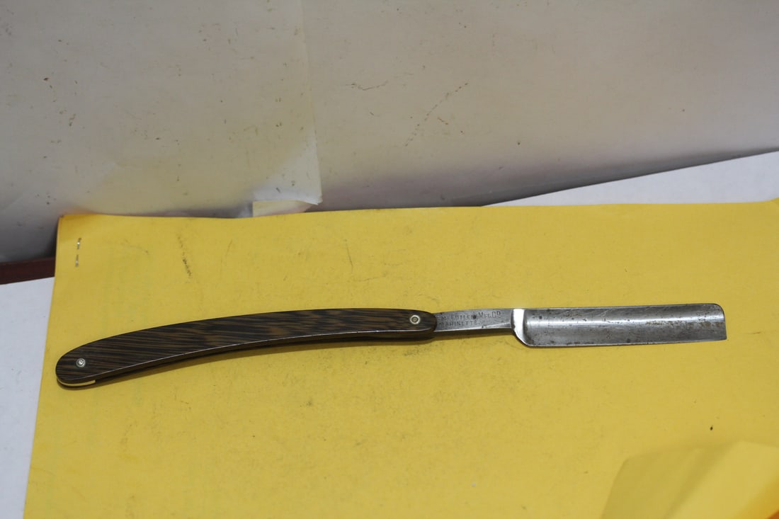 A Rare Aerial Cutlery Straight Razor - 6