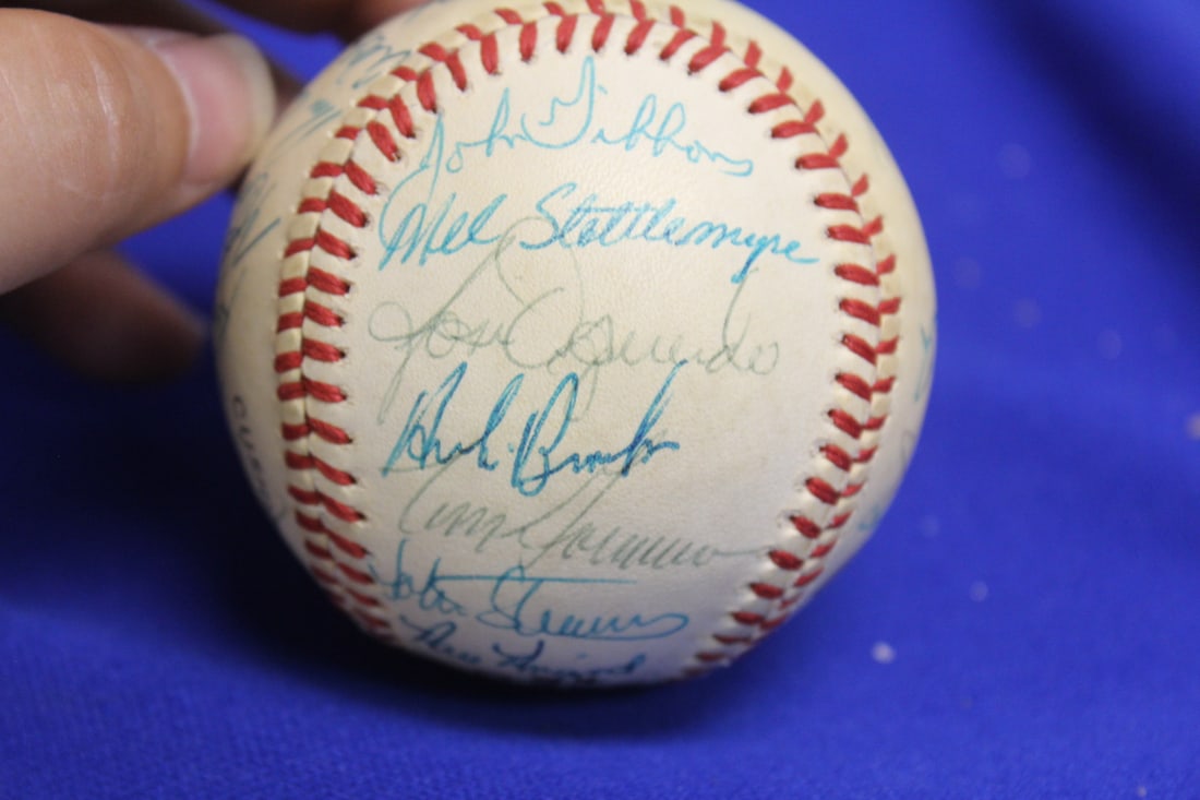 An Early 1980'S New York Mets Autographed Baseball - 7
