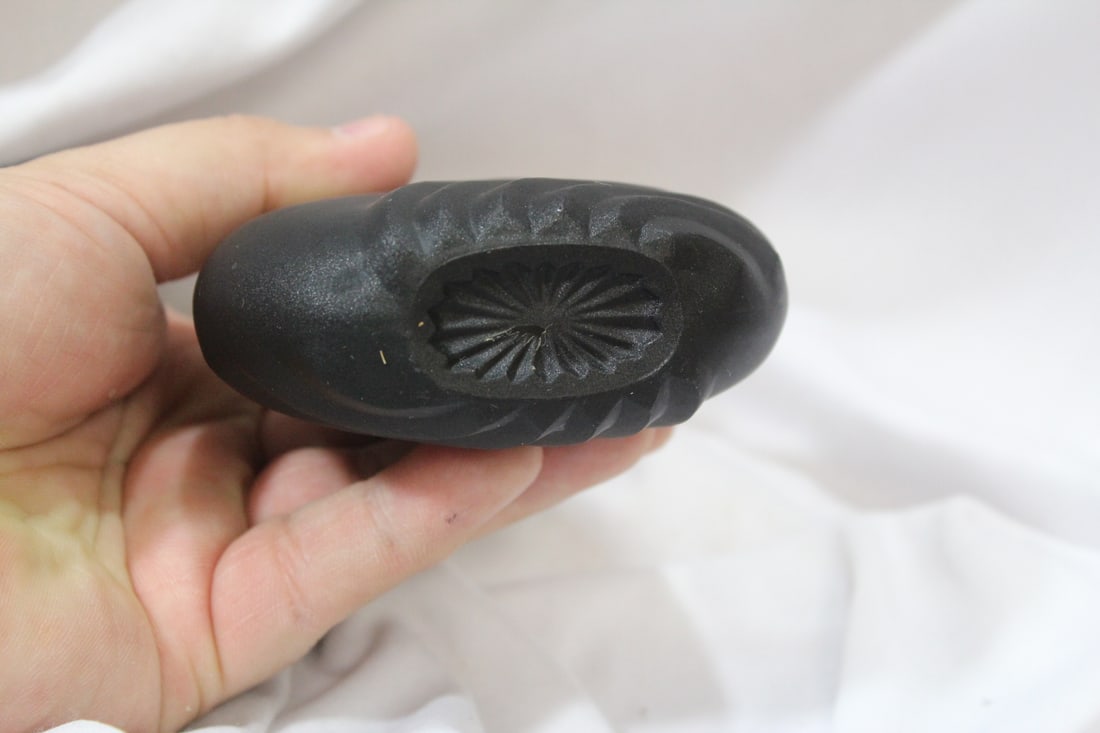 A Black Glass Parfume Bottle - 4
