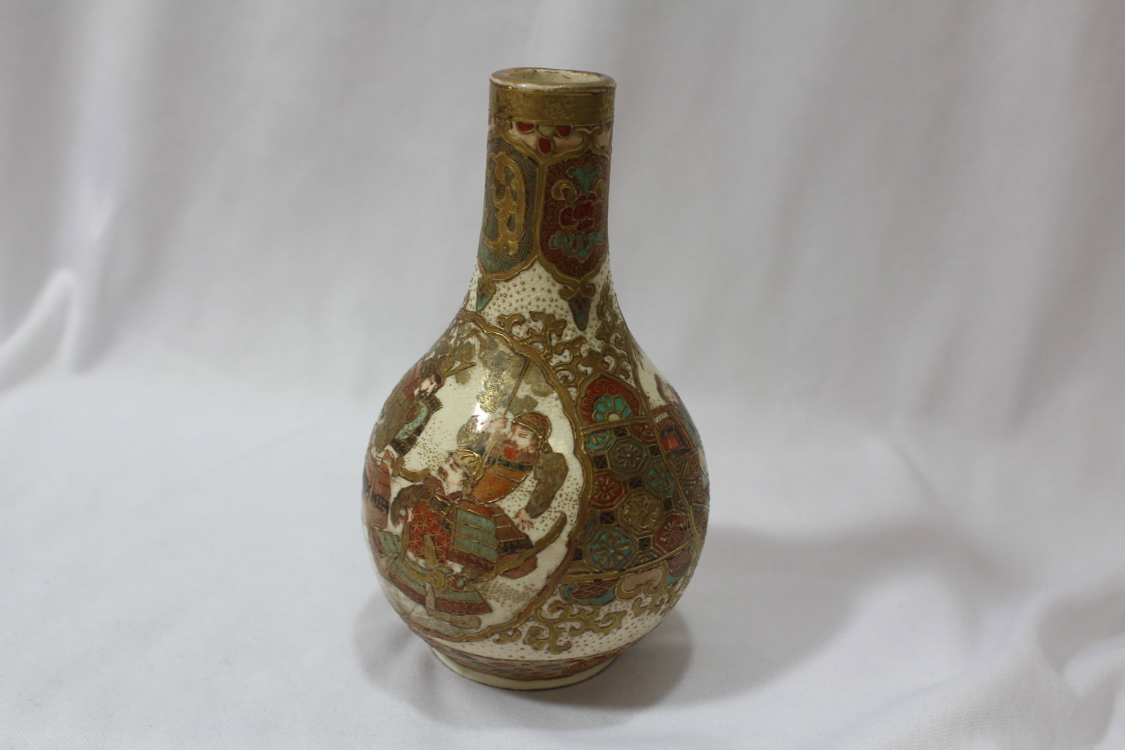 A Japanese Satsuma Vase - 2