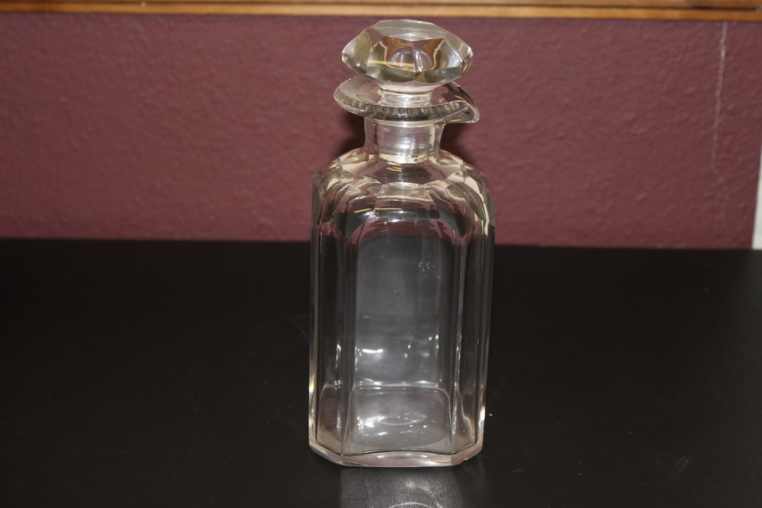 A Decanter - Clear, Facet Cut - 3
