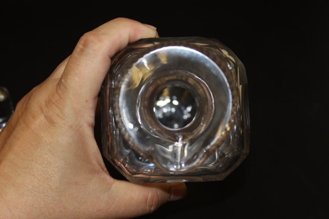 A Decanter - Clear, Facet Cut - 6