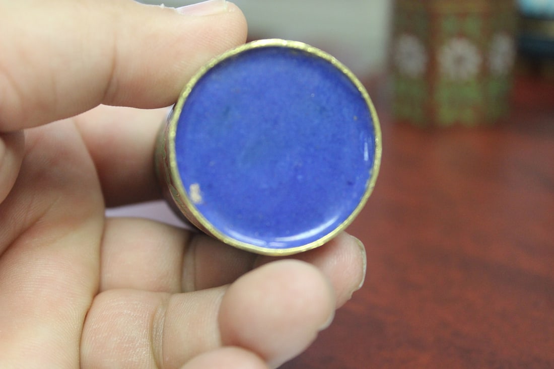 A Small Cloisonne Trinket Box - 7