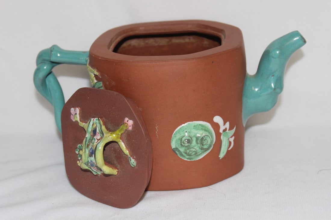 A Chinese Yixing Teapot - 3