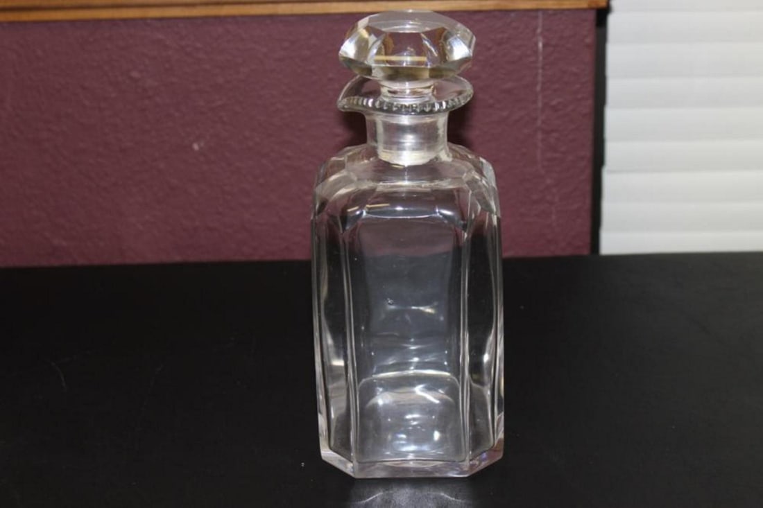 A Decanter - Clear, Facet Cut - 3
