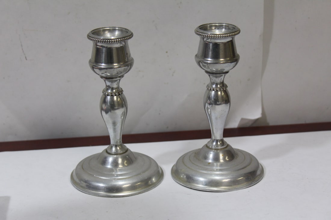Set of 2 Candle Holders - 2
