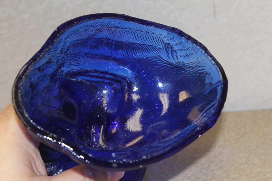 Cobalt Blue Rooster Glass Cover Dish - 7