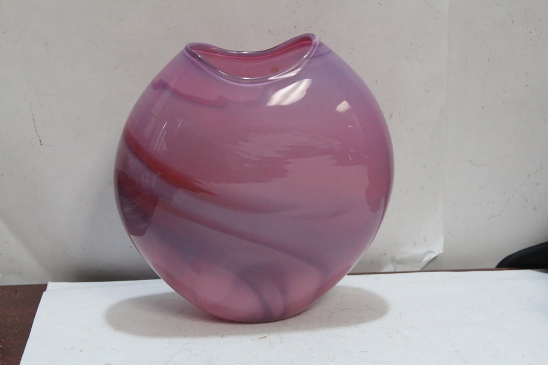 A Glass Light Studio Artglass Vase - 2