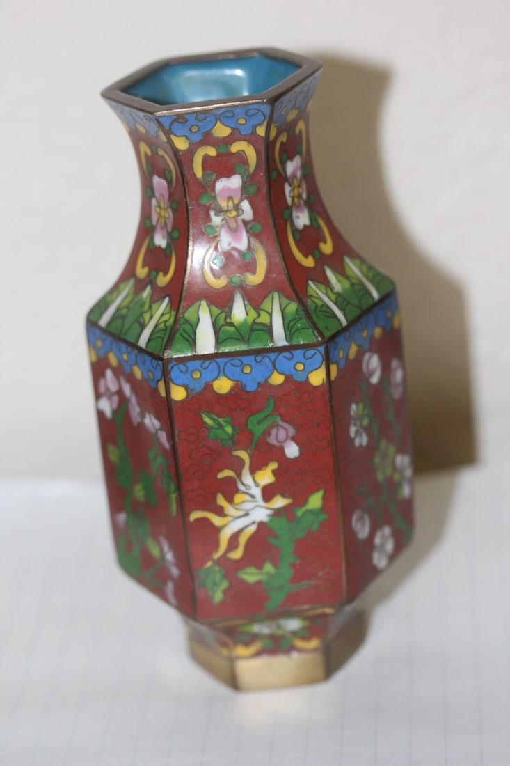 Chinese Septagon Cloisonne Vase - 2
