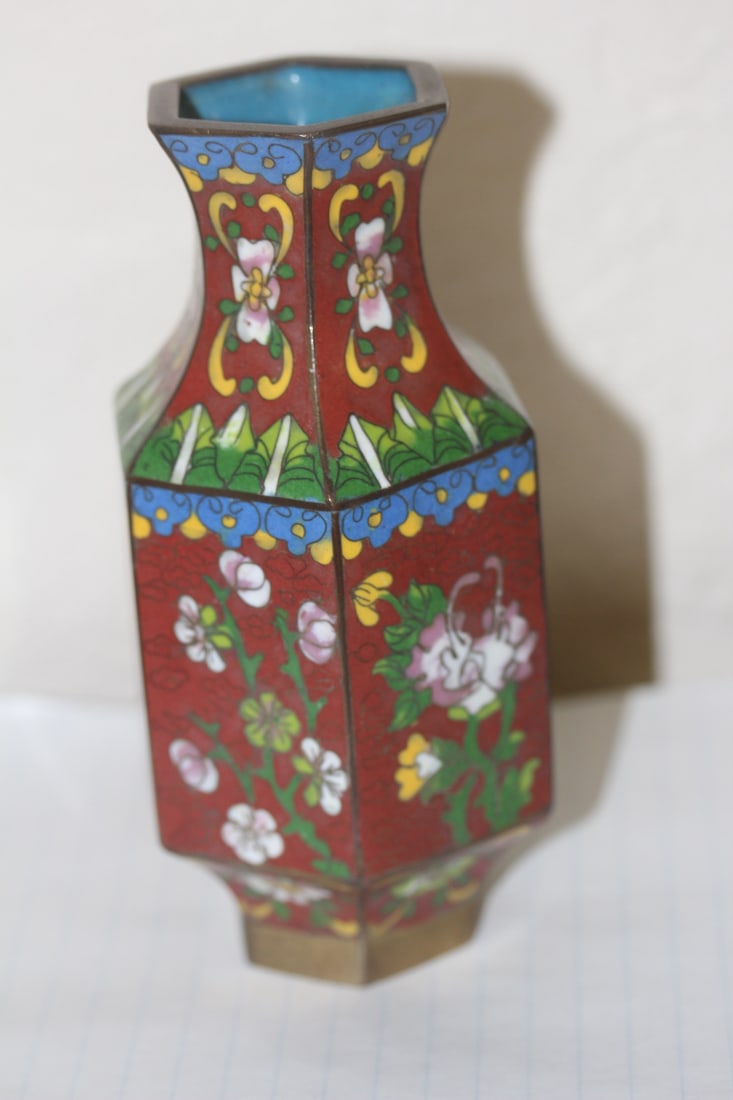 Chinese Septagon Cloisonne Vase - 3