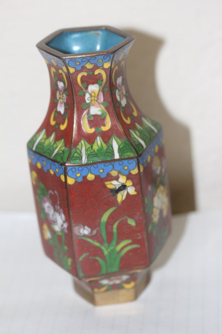 Chinese Septagon Cloisonne Vase - 4