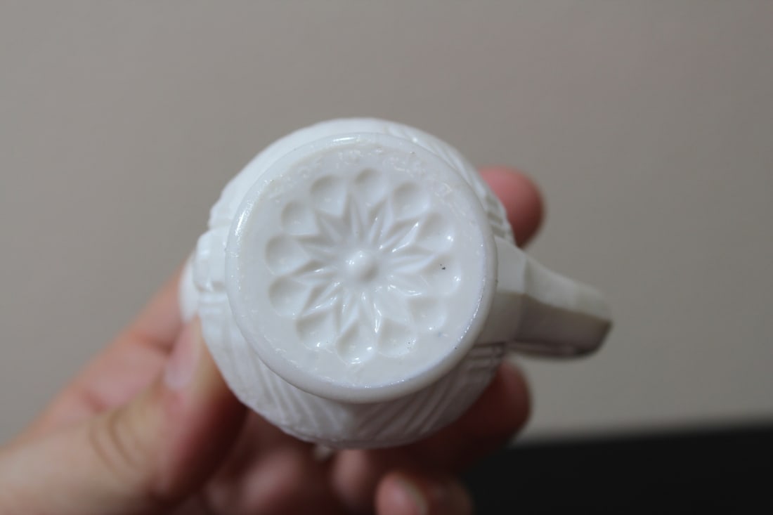 A Small Milk Glass Pitcher - 7