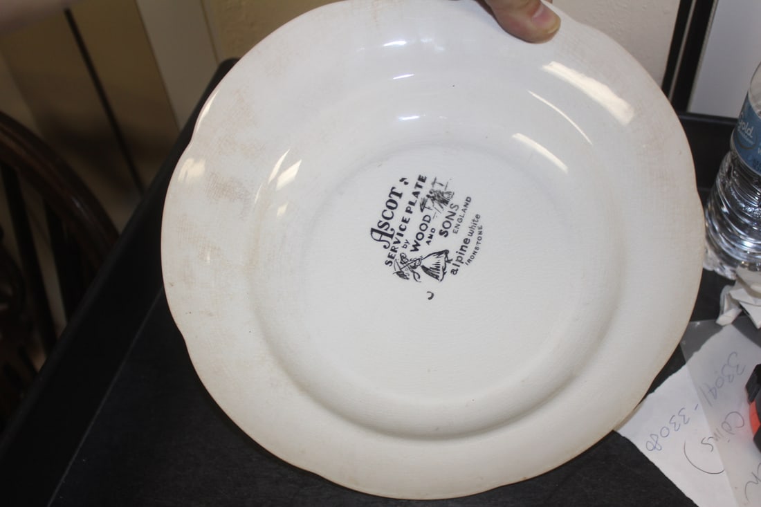 Ascott Pottery Service Plate, England - 4