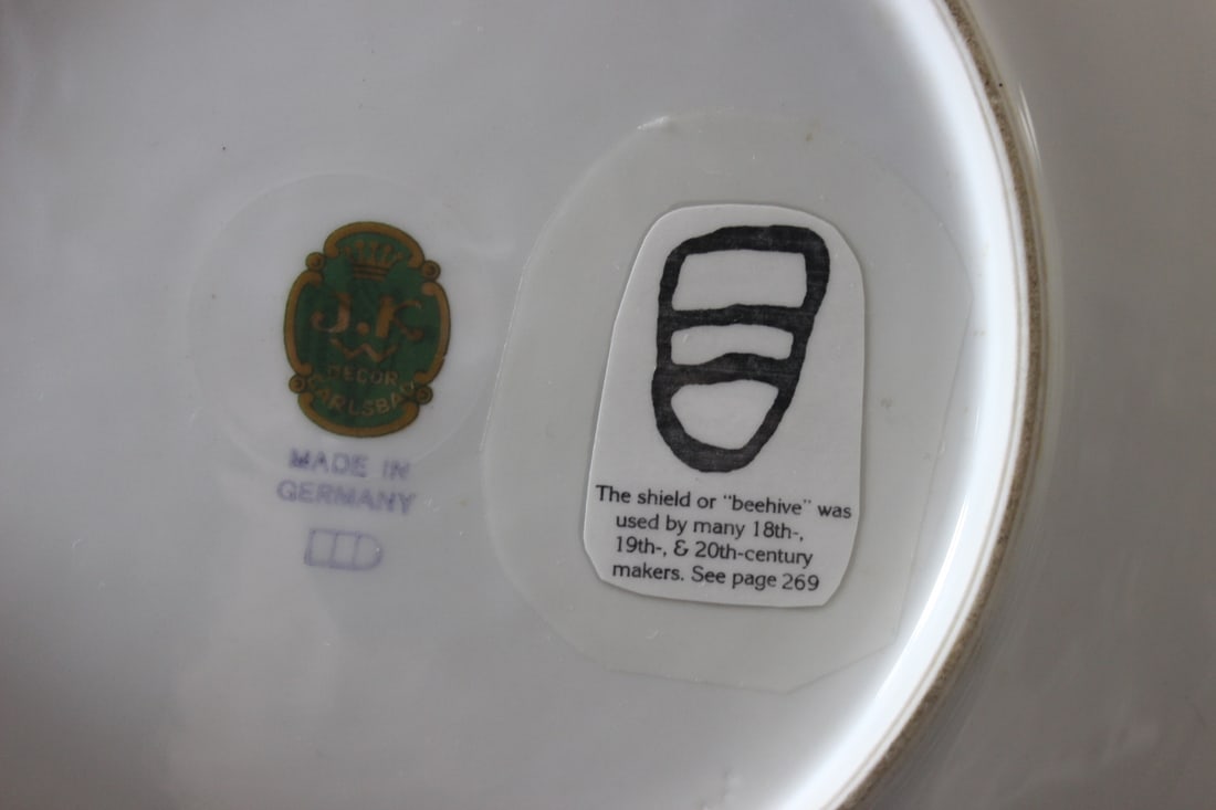 A Large Beehive Mark Plate - 9