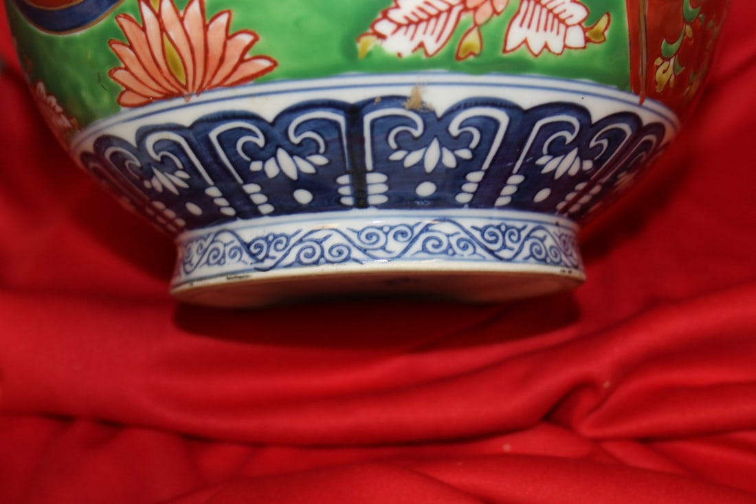 A Signed Vase - 5
