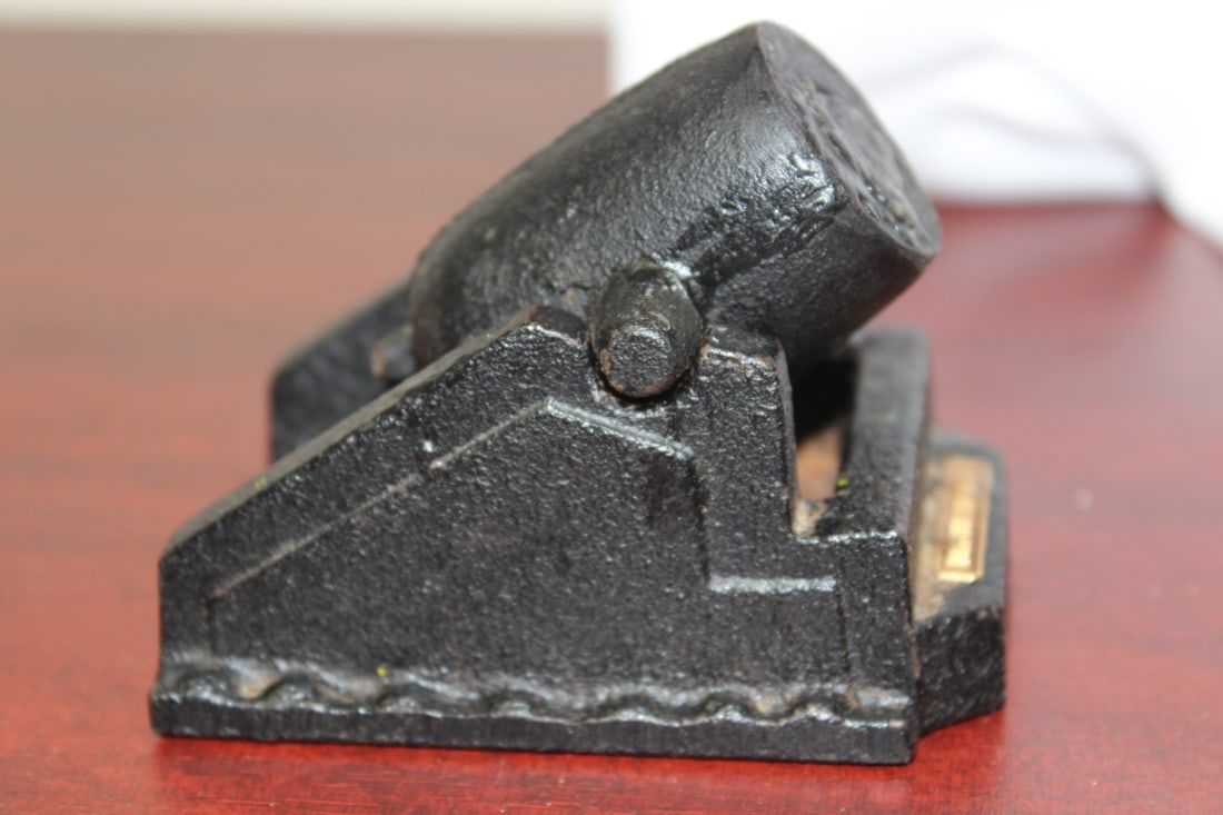 A Cast Iron Cannon - 3