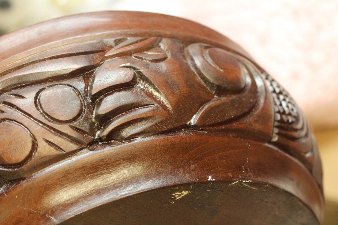 Carved Bowl by Hecho Amano and Ladel - 8