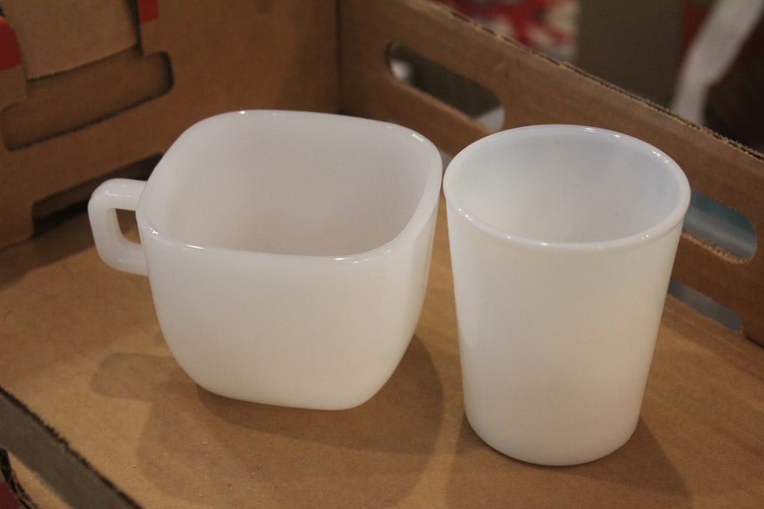 Lot of 2 Glasbake Cup: tallest= 3 1/2"