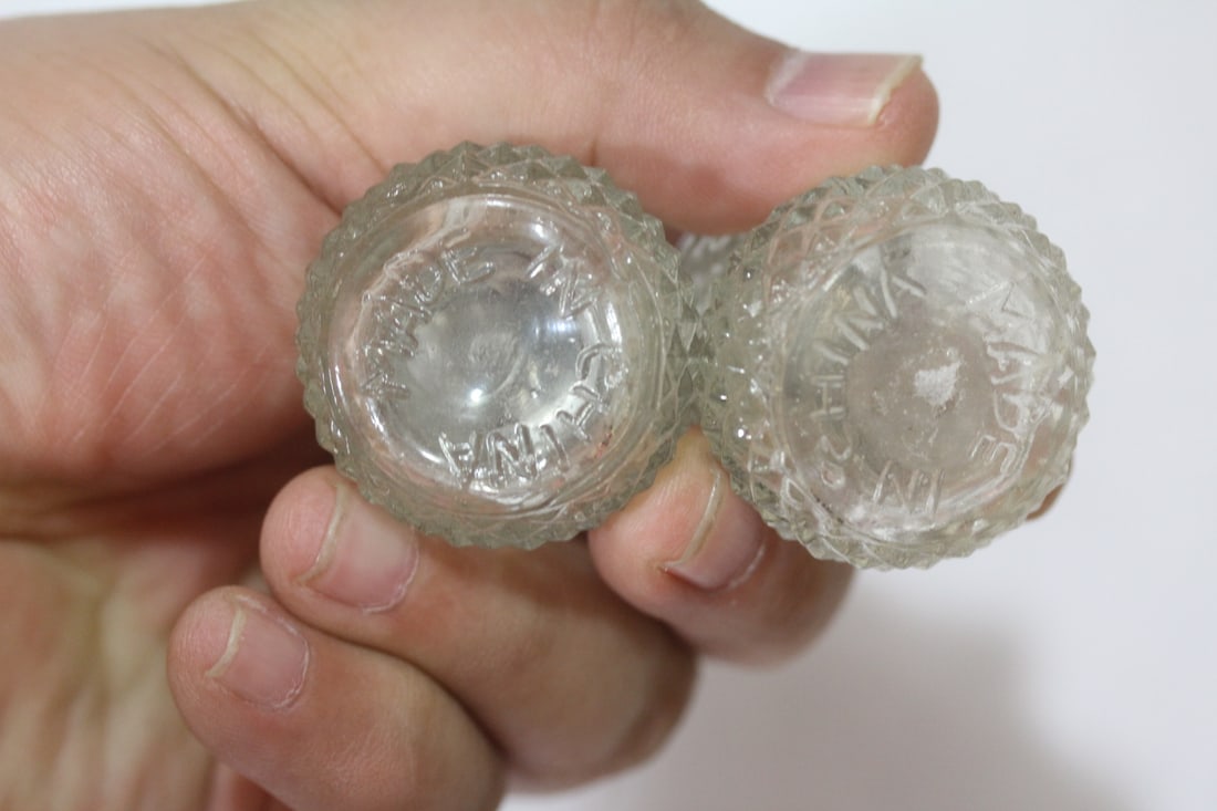 A Pair of Salt and Pepper Shakers - 4