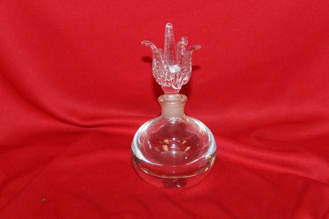 A Modern Style Perfume Bottle - 4