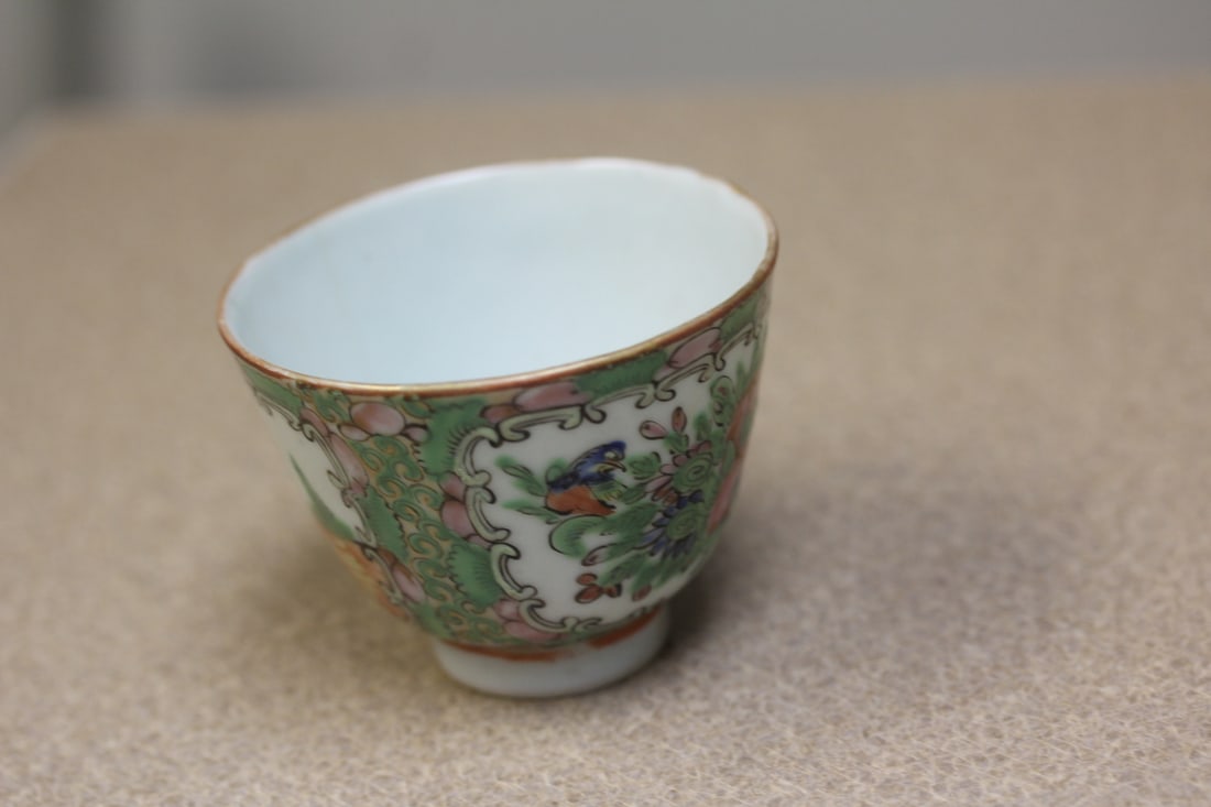 Antique Chinese Rose Medallion Small Cup - 2