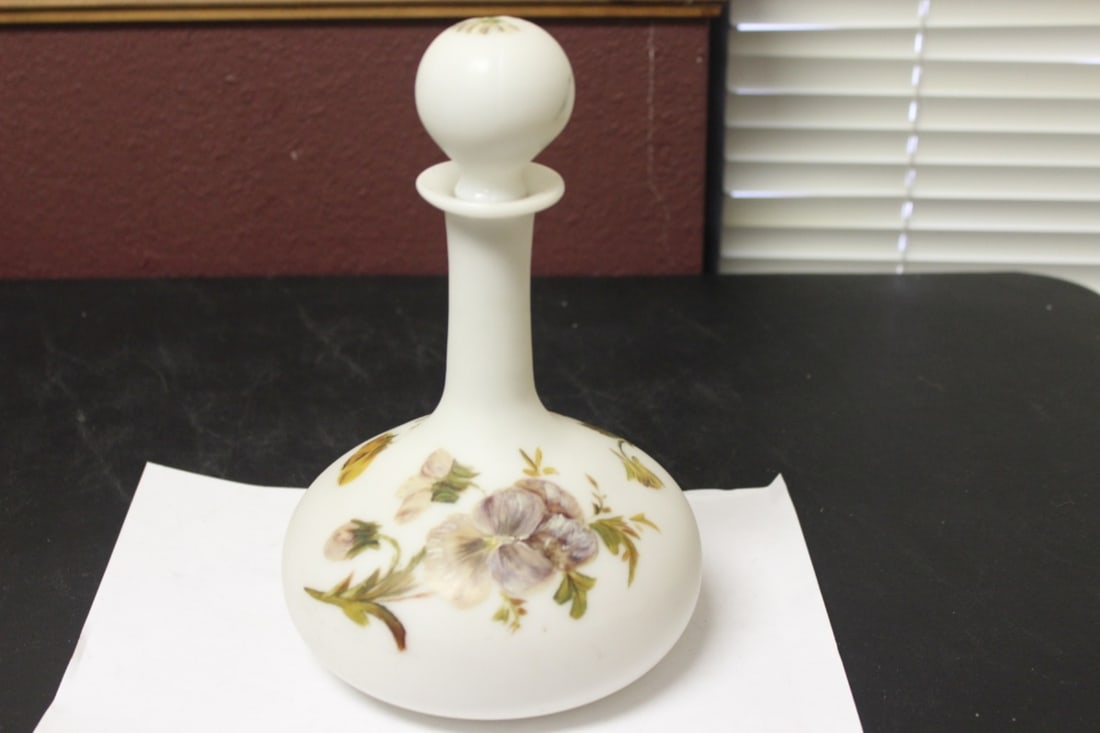 A Satin Glass Decanter - 2