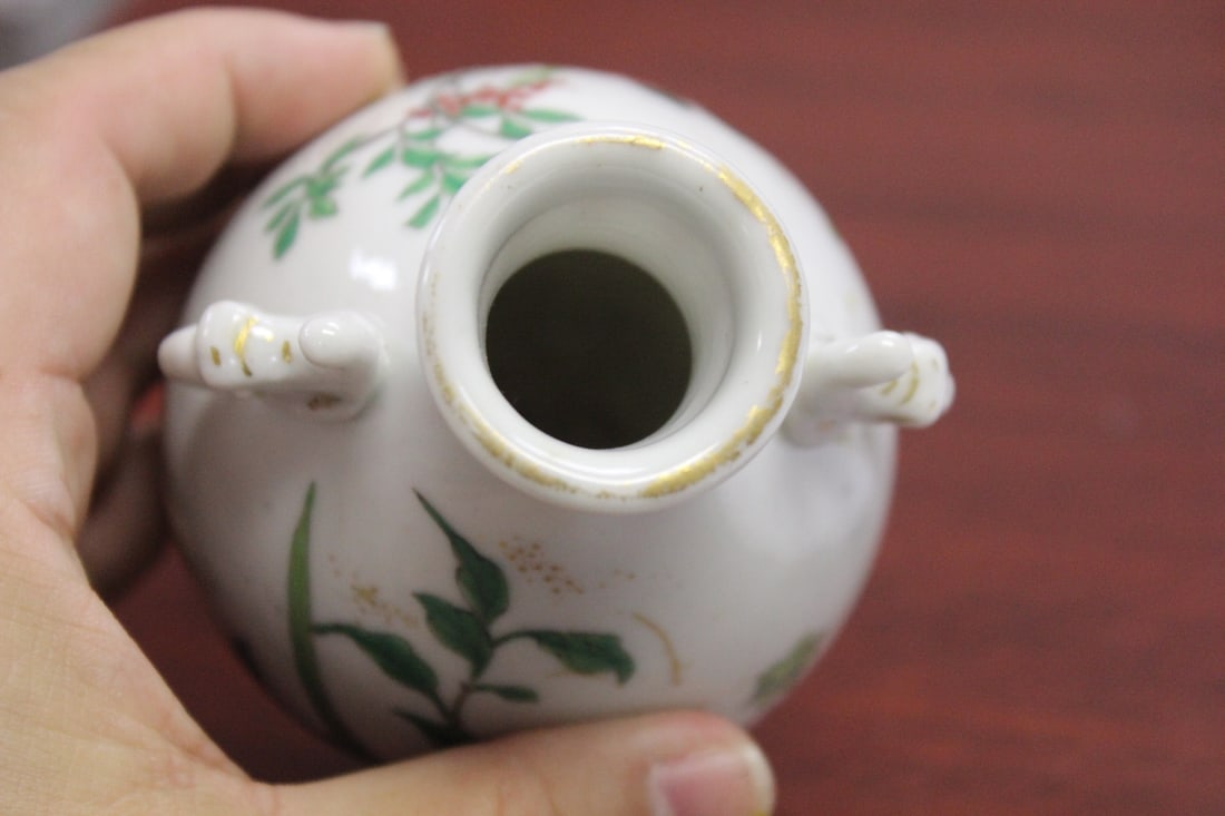 An Antique Chinese Two Handle Small Bottle - 3