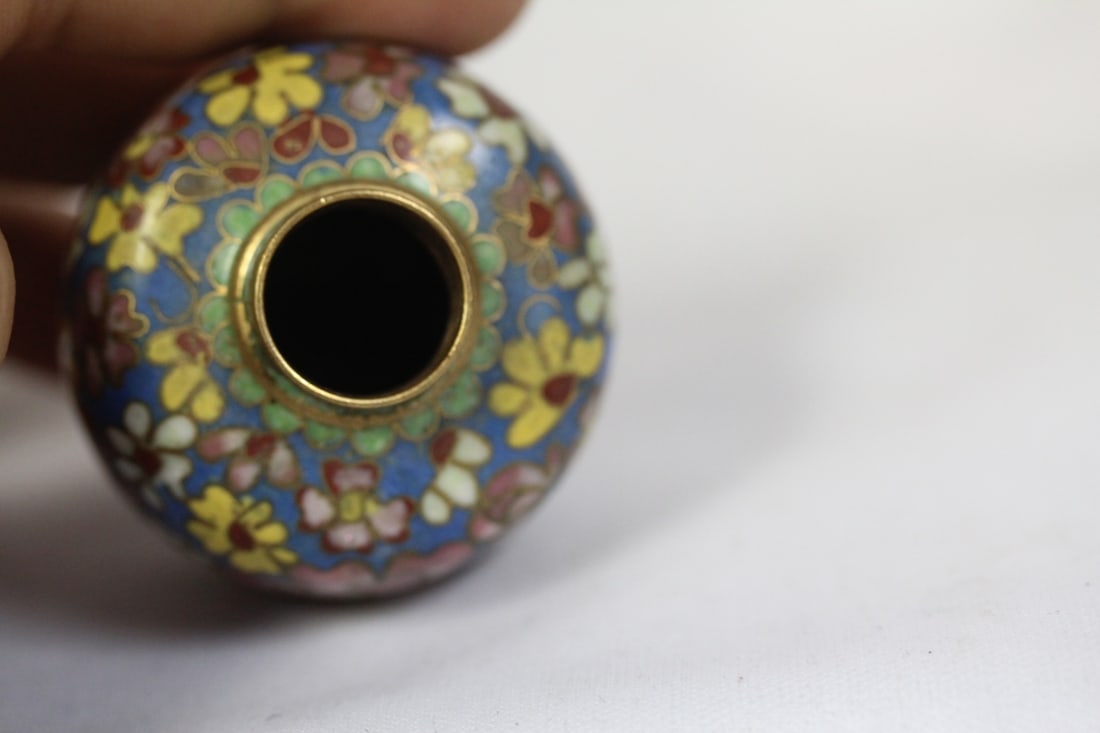 A Small Chinese Cloisonne Jar - 5